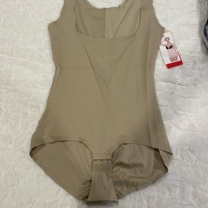 Spanx body shaper